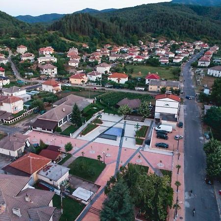 Бялата Къща Hotel Kirkovo  Eksteriør billede